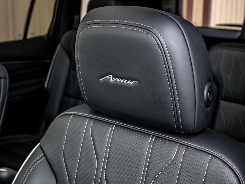 Used 2025 Buick Enclave Avenir w/ Trailering Package, 5000 lbs. image 24