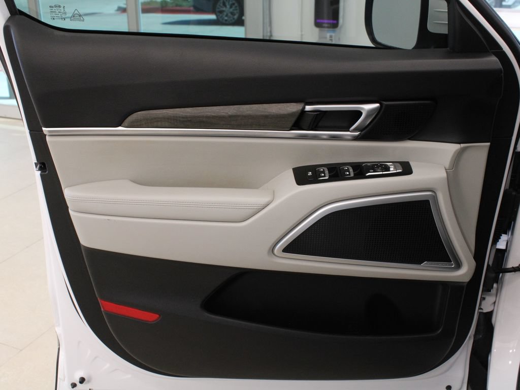Used 2021 Kia Telluride EX w/ EX Premium Package FWD image 11