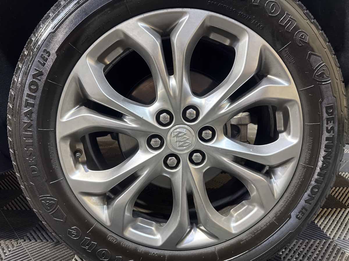 Used 2020 Buick Enclave Avenir FWD image 30
