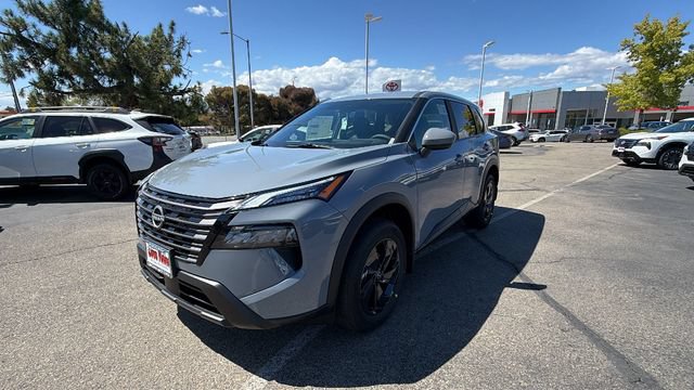 New 2026 Nissan Rogue SV w/ Cold Weather Package