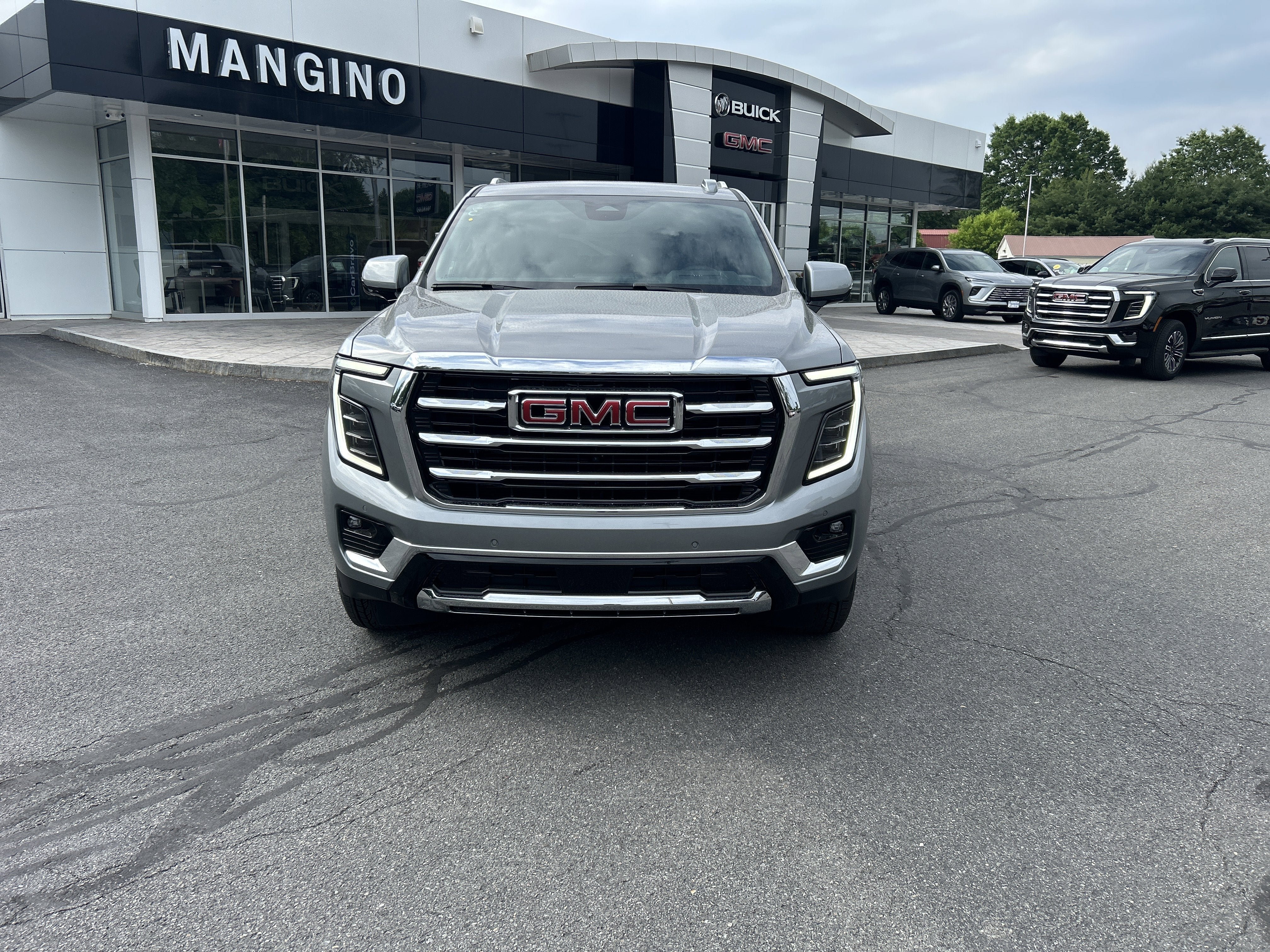 New 2026 GMC Yukon XL Elevation w/ Elevation Premium Package AWD/4WD image 19