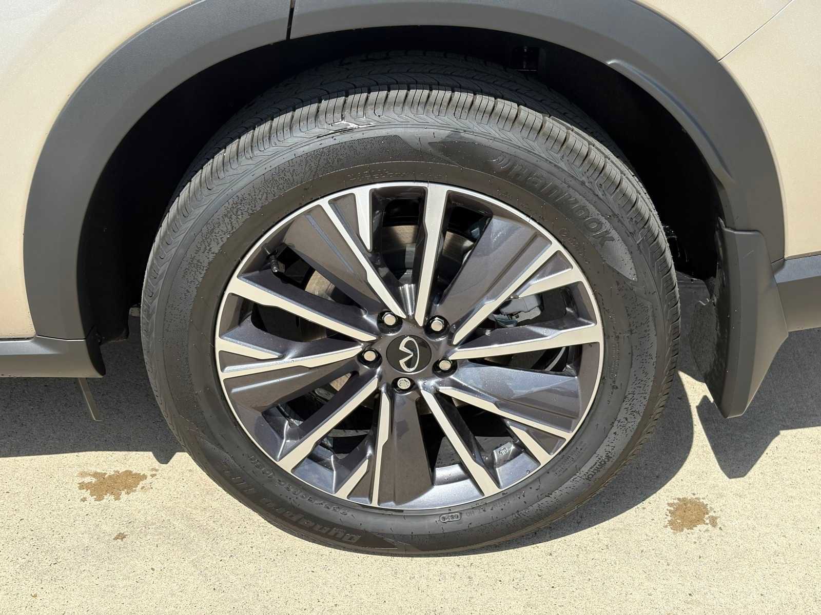 New 2026 INFINITI QX60 Luxe w/ Cargo Package AWD/4WD image 9