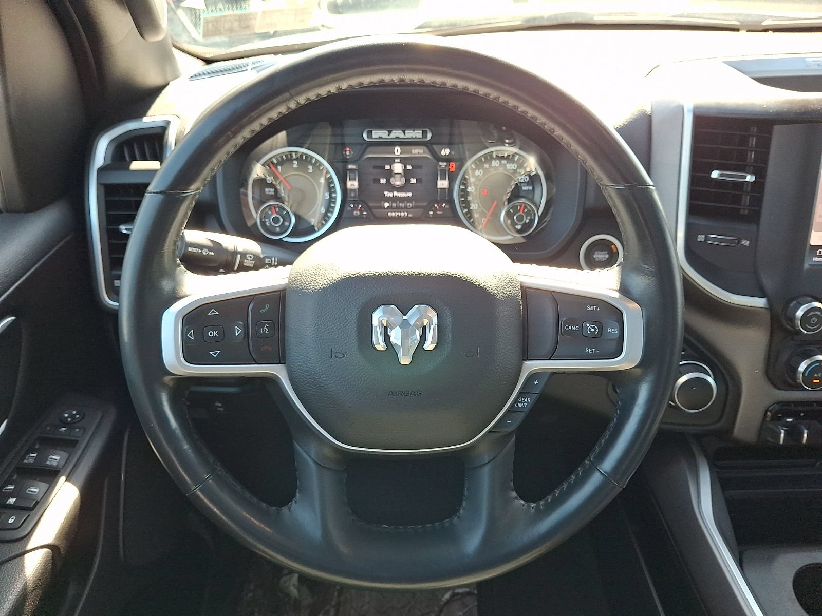 Used 2022 RAM 1500 Big Horn AWD/4WD image 21