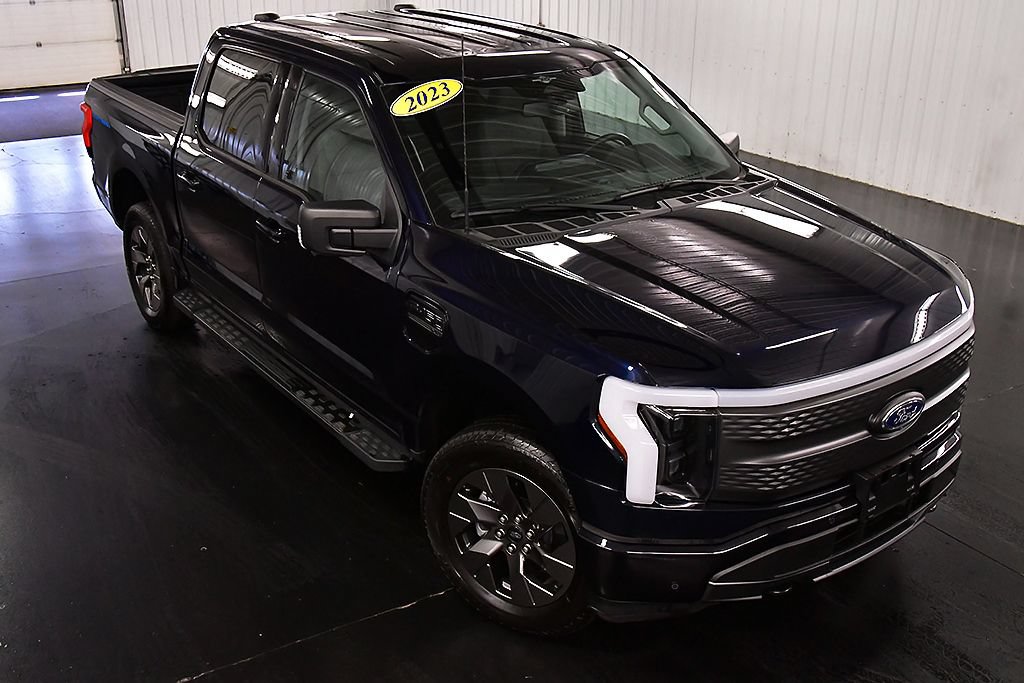 Used 2023 Ford F150 Lightning XLT w/ Equipment Group 312A High AWD/4WD image 13