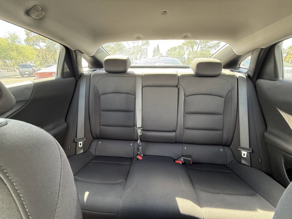 Used 2023 Chevrolet Malibu LT image 21