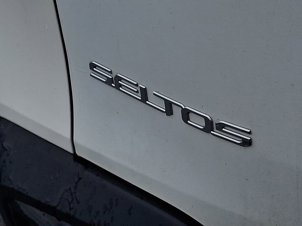 Used 2024 Kia Seltos SX image 30