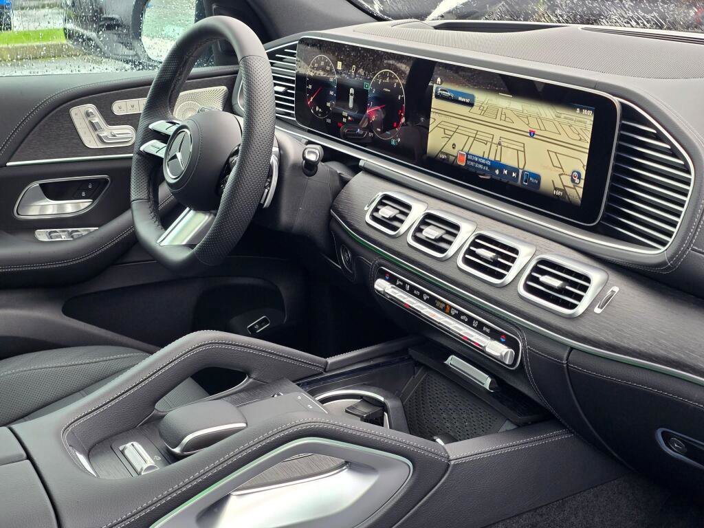 New 2026 Mercedes-Benz GLS 580 4MATIC image 29