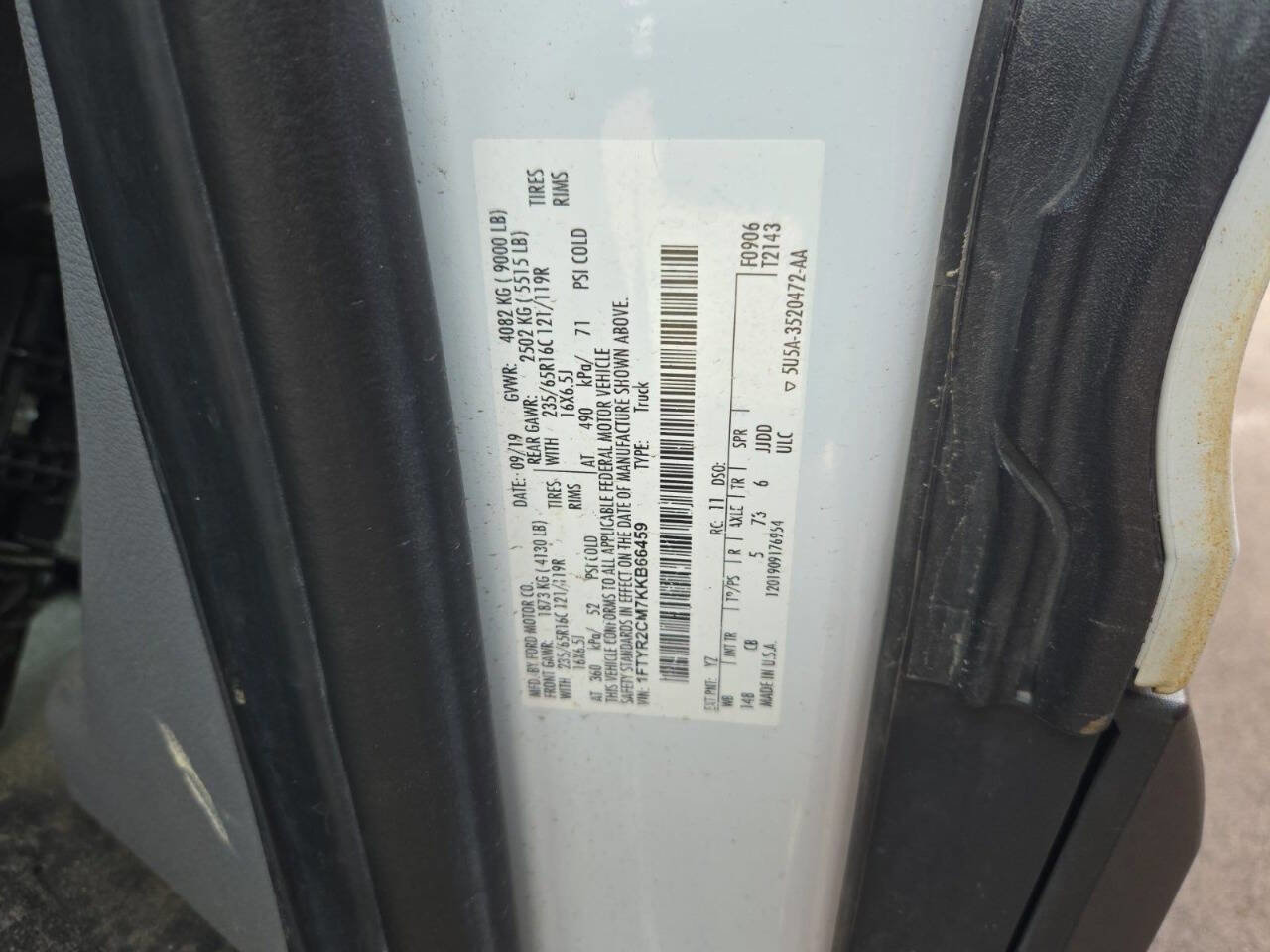 Used 2019 Ford Transit 250 148 Medium Roof RWD image 11