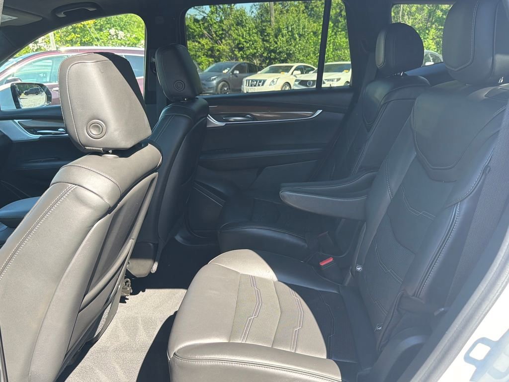 Certified 2023 Cadillac XT6 Premium Luxury w/ Platinum Package AWD/4WD image 8