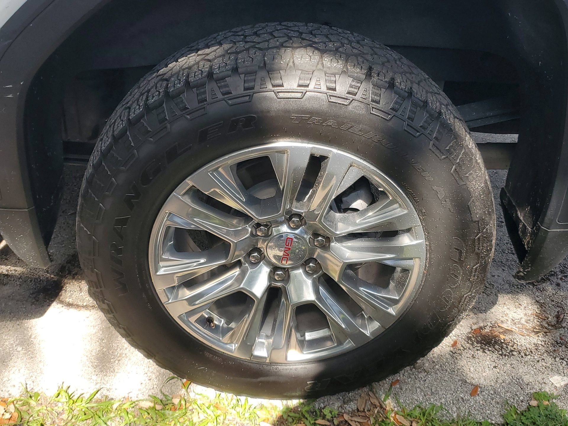 Used 2023 GMC Sierra 1500 Denali AWD/4WD image 5