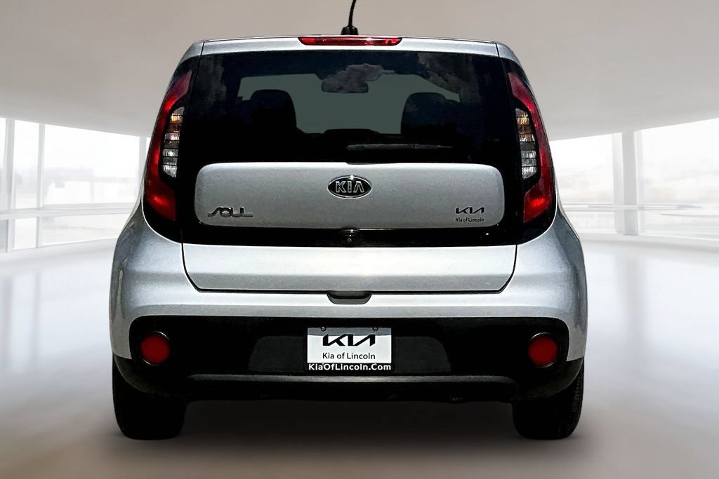 Used 2017 Kia Soul w/ Convenience Package FWD image 5