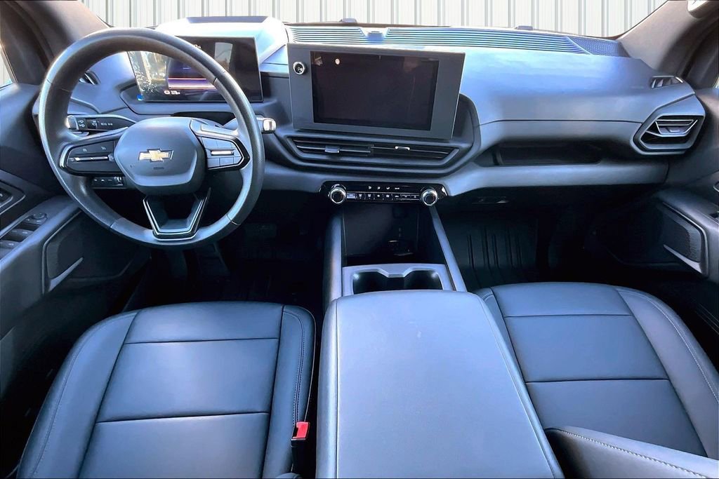Used 2024 Chevrolet Silverado EV W/T image 6