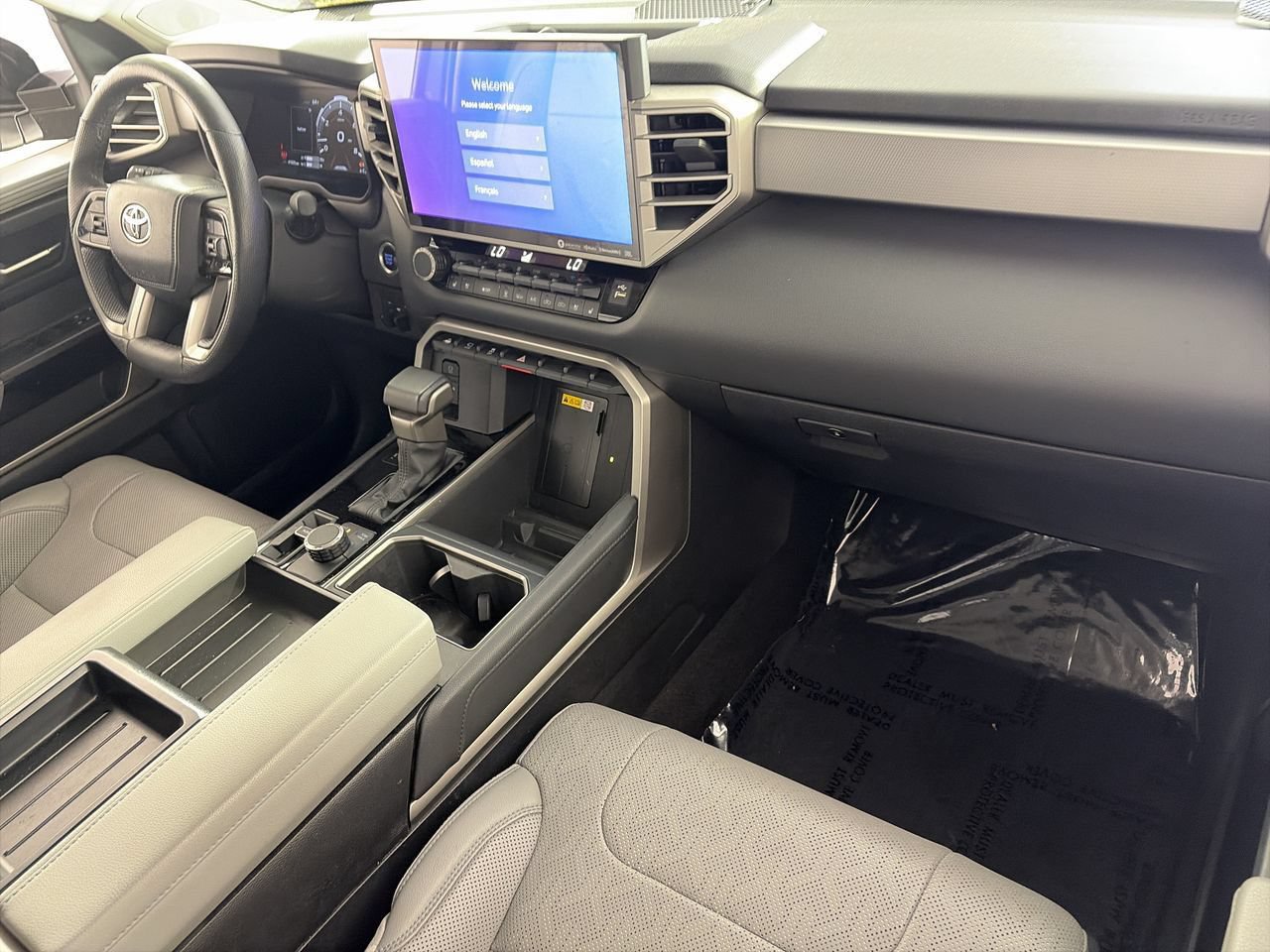 Used 2024 Toyota Tundra Limited AWD/4WD image 25