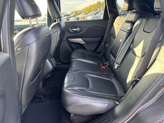 Used 2018 Jeep Cherokee Limited image 18