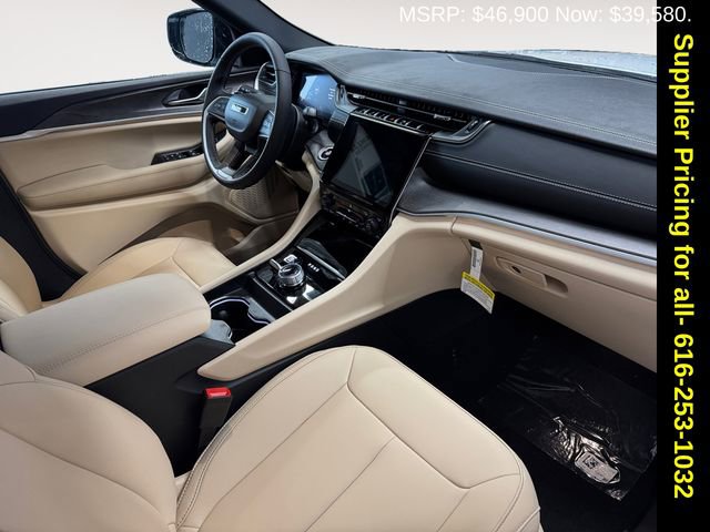 New 2025 Jeep Grand Cherokee Limited image 4