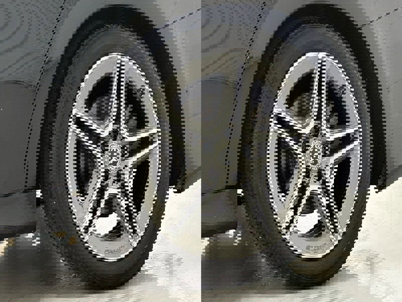 Used 2020 Mercedes-Benz A 220 4MATIC w/ AMG Line image 44