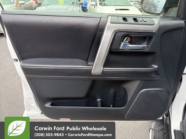 Used 2016 Toyota 4Runner SR5 Premium image 14