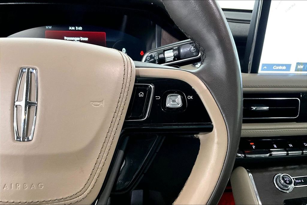 Used 2021 Lincoln Aviator Reserve w/ Equipment Group 201A image 19