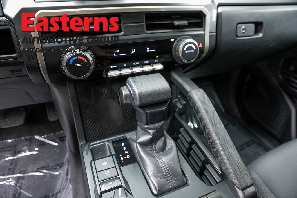 Used 2026 Toyota Tacoma SR5 AWD/4WD image 12