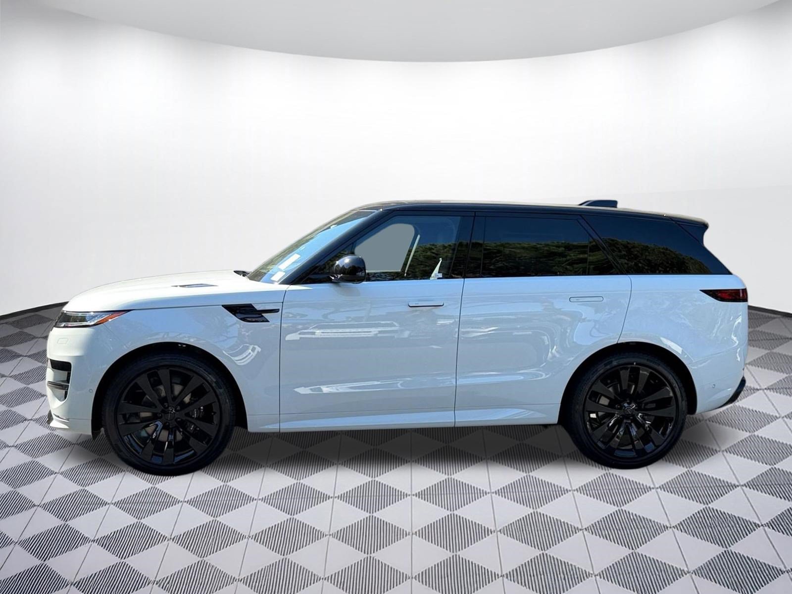 New 2026 Land Rover Range Rover Sport Dynamic SE AWD/4WD image 2