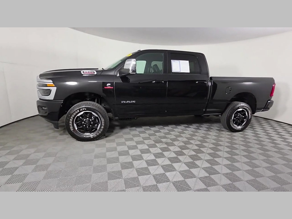 Used 2026 RAM 2500 Laramie AWD/4WD image 46