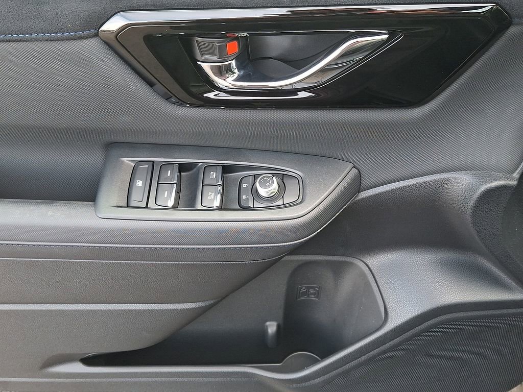 Used 2025 Subaru Forester Limited w/ Popular Package image 12