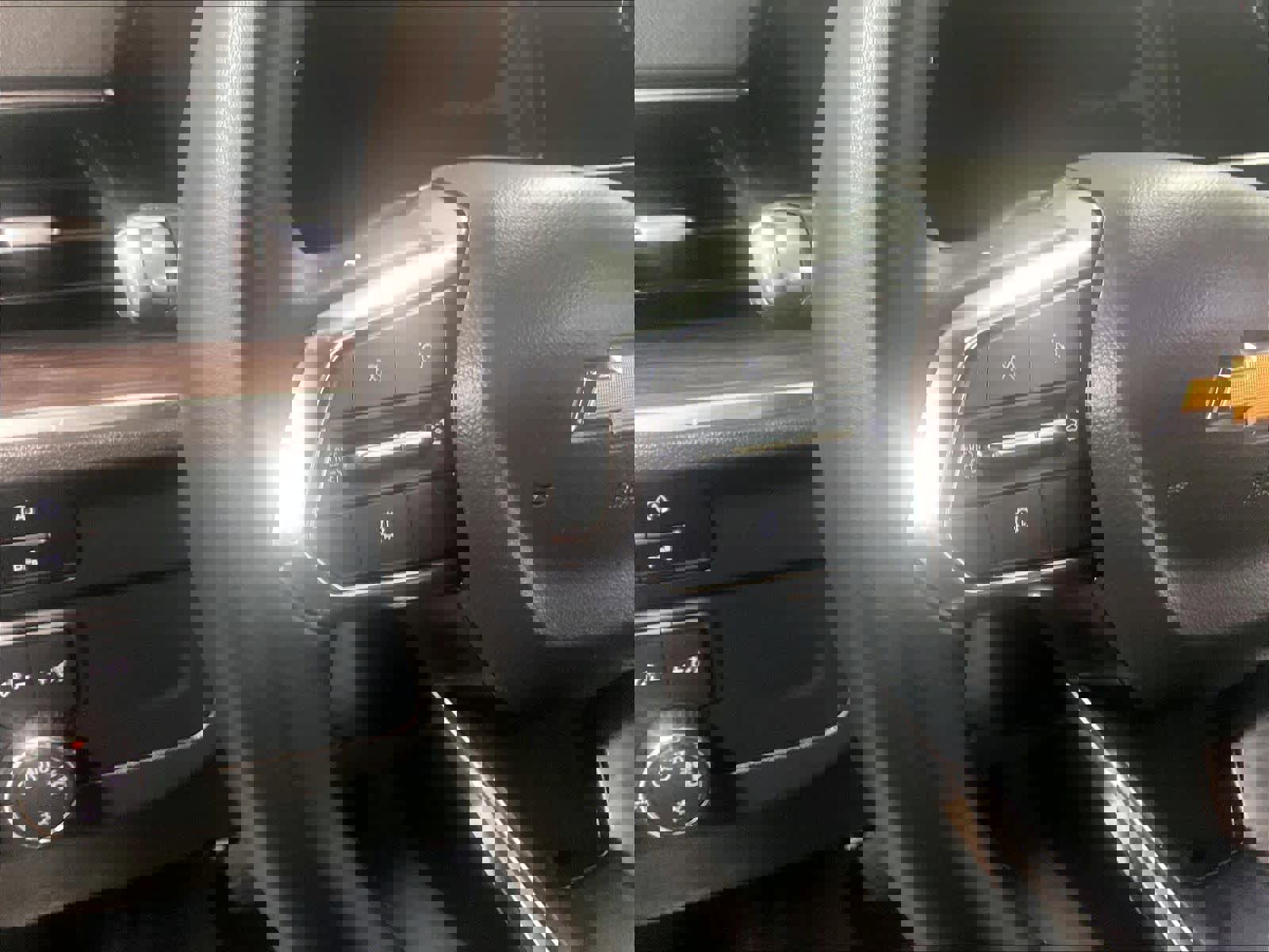 Used 2025 Chevrolet Tahoe LT image 23