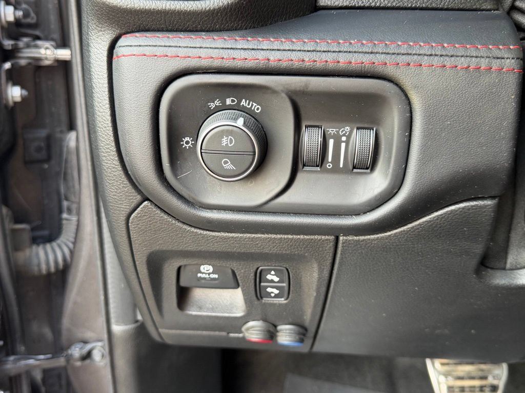 Used 2022 RAM 1500 TRX w/ TRX Level 2 Equipment Group AWD/4WD image 19