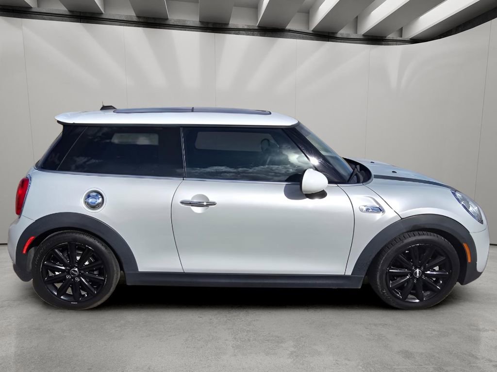 Used 2015 MINI Cooper S image 6