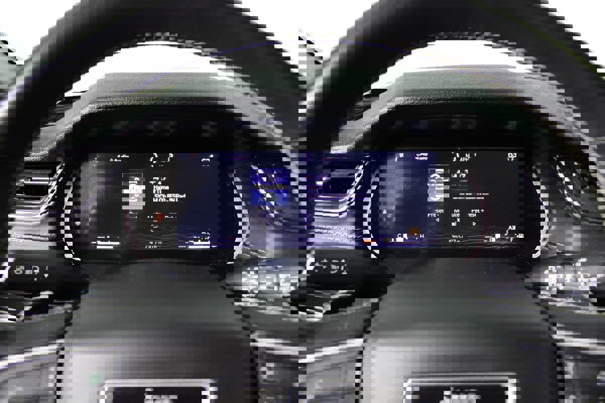 Used 2022 Jeep Grand Cherokee Altitude image 8