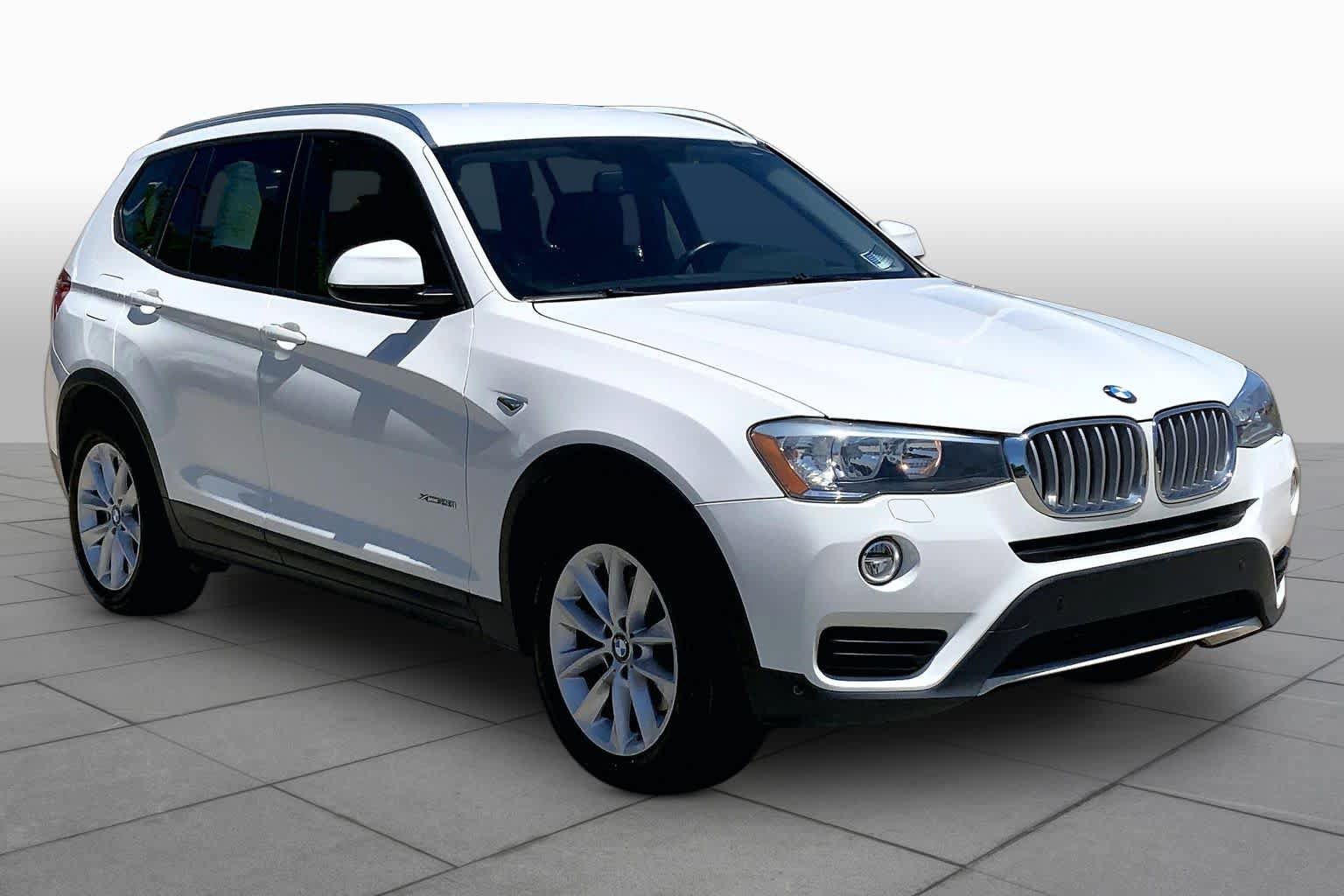 Used 2017 BMW X3 xDrive28i AWD/4WD image 2