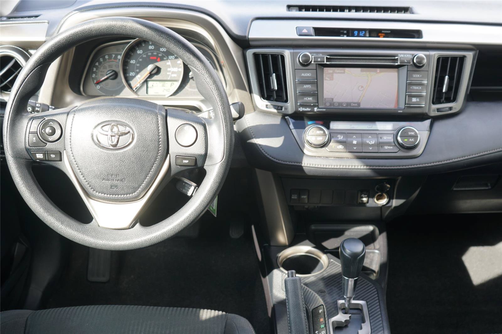 Used 2015 Toyota RAV4 XLE FWD image 24