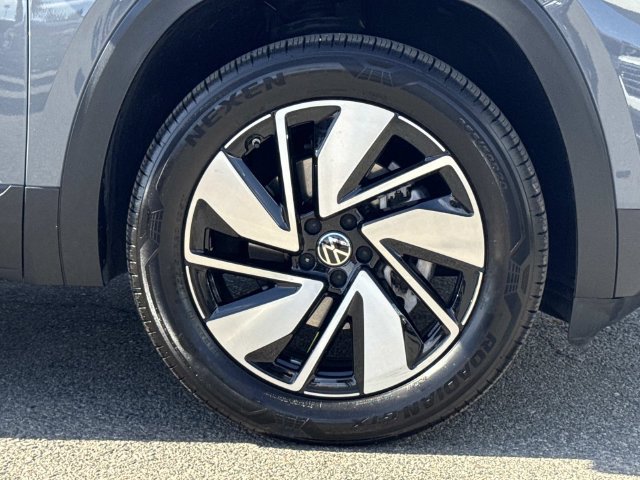Certified 2025 Volkswagen Atlas SE AWD/4WD image 35