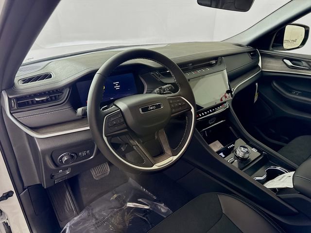 New 2026 Jeep Grand Cherokee L 4WD image 9