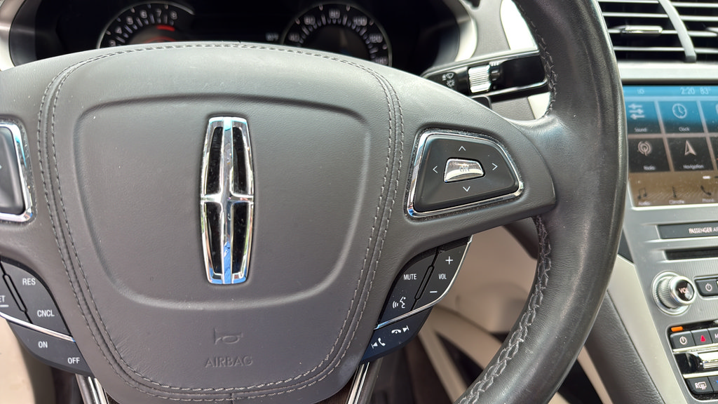 Used 2018 Lincoln MKZ Reserve w/ Climate Package FWD image 23