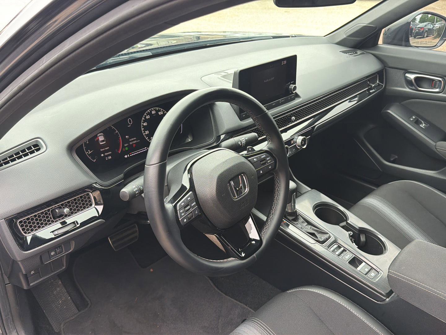 Used 2025 Honda Civic Sport image 16