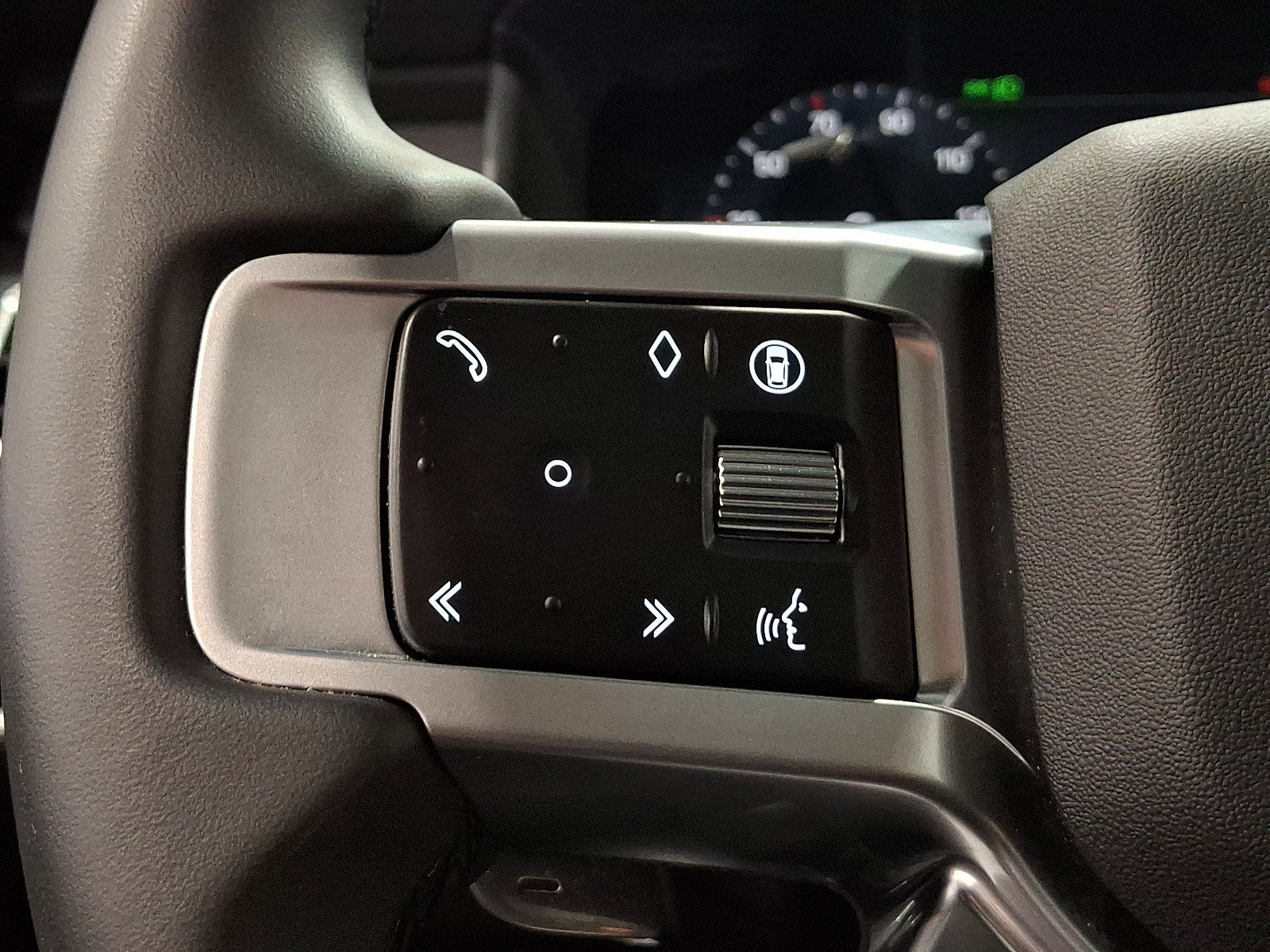 Certified 2025 Land Rover Discovery Dynamic SE AWD/4WD image 22