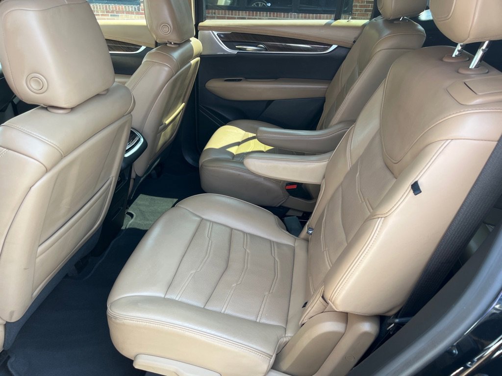 Used 2020 Cadillac XT6 Premium Luxury w/ Platinum Package image 11