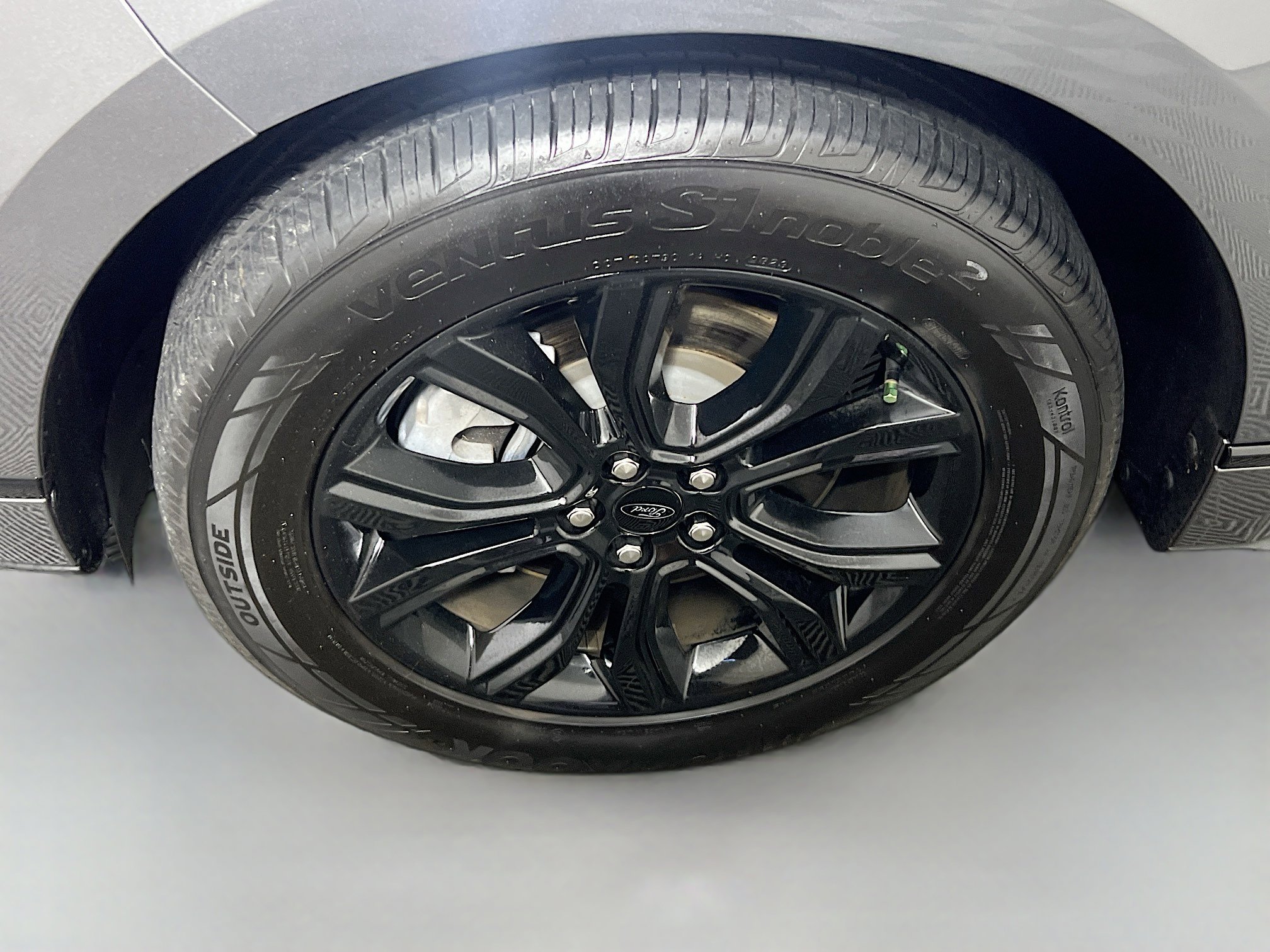 Used 2024 Ford Edge SE w/ Black Appearance Package image 13