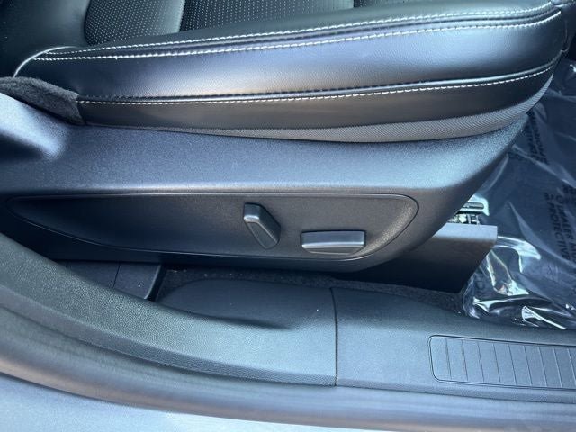 Certified 2025 Ford Escape Platinum image 22