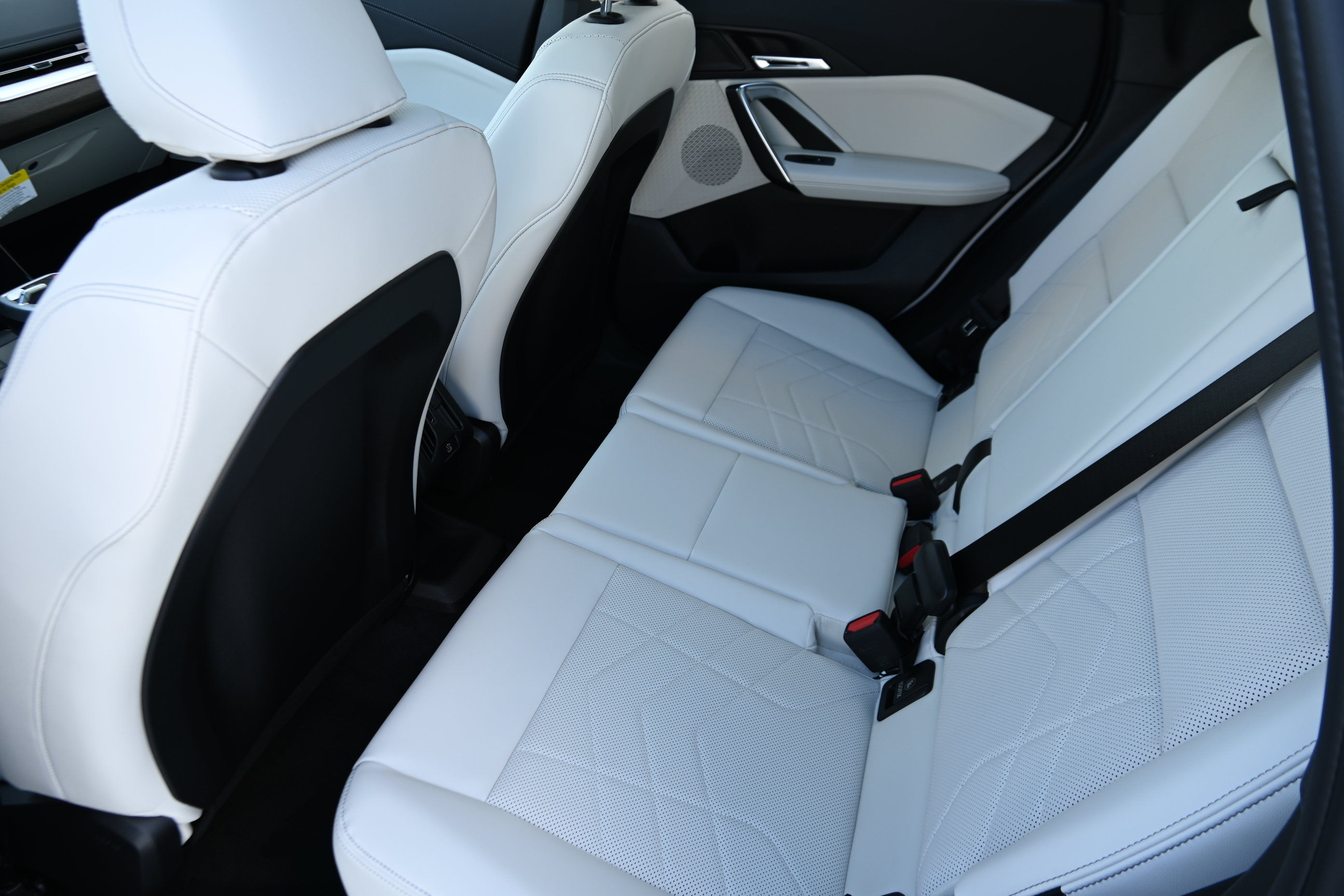 New 2027 BMW X1 xDrive28i AWD/4WD image 12