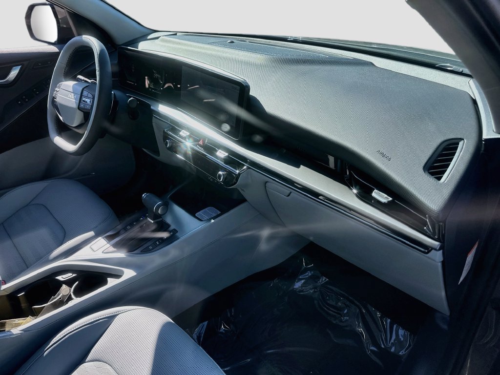 New 2027 Kia Niro FWD image 30