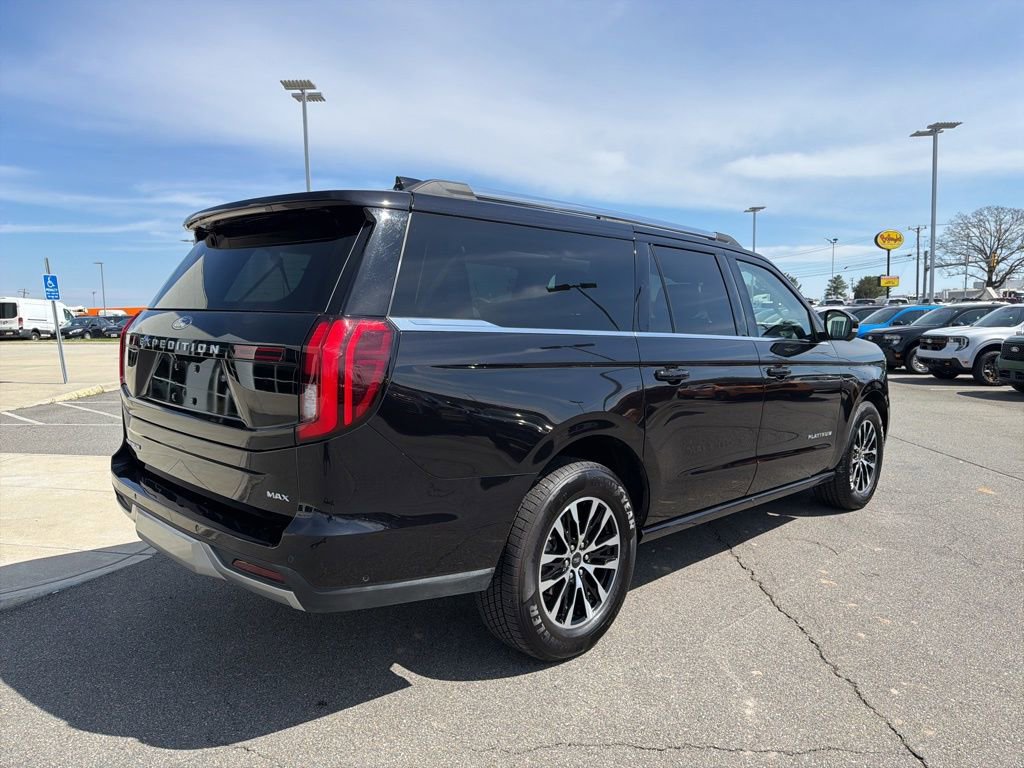 Certified 2025 Ford Expedition Max Platinum image 3