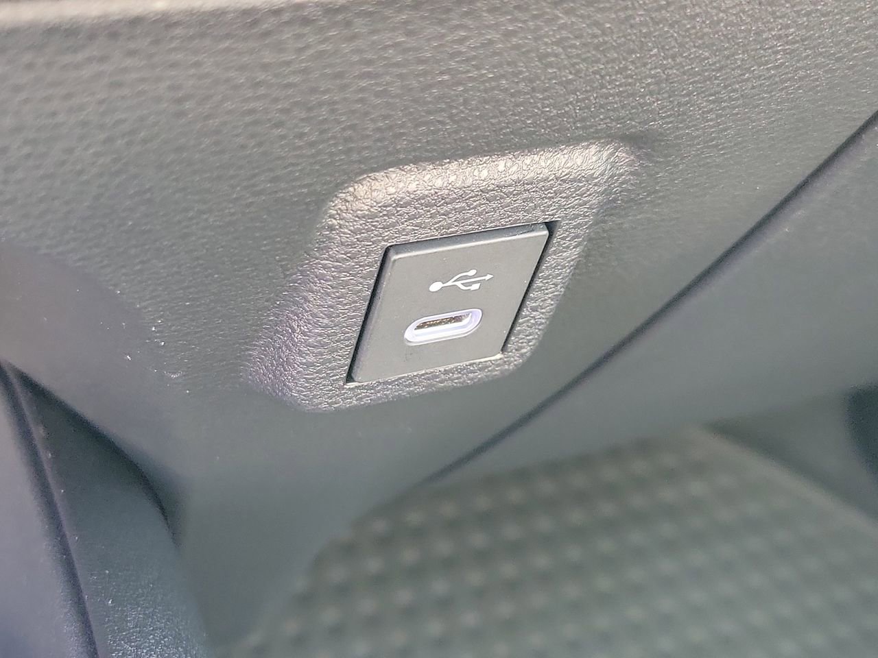 New 2026 Toyota Corolla SE image 27