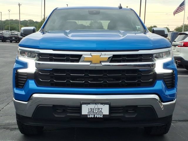 Used 2025 Chevrolet Silverado 1500 LT AWD/4WD image 30