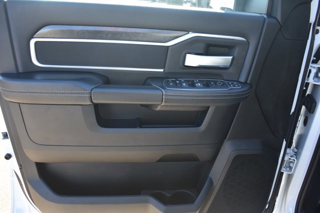 Used 2024 RAM 3500 Big Horn image 12
