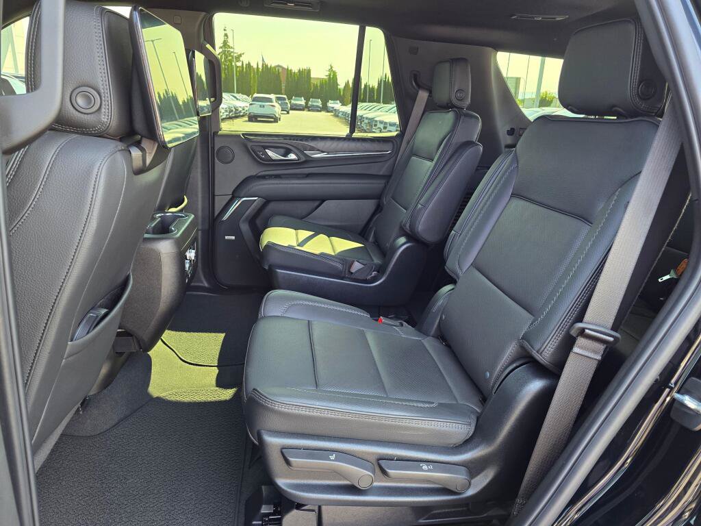 Used 2024 GMC Yukon Denali w/ Denali Reserve Package AWD/4WD image 22