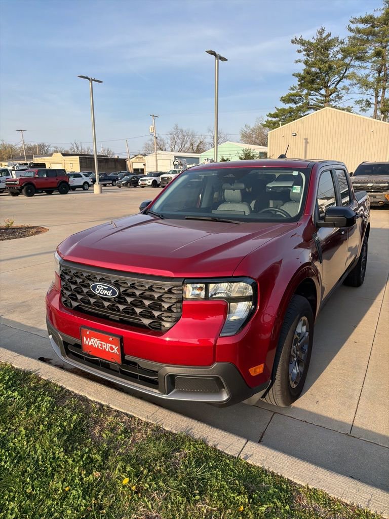 Used 2025 Ford Maverick XLT w/ XLT Luxury Package image 4