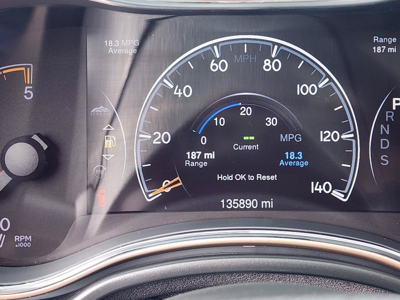 Used 2014 Jeep Grand Cherokee Limited w/ Luxury Group II AWD/4WD image 22