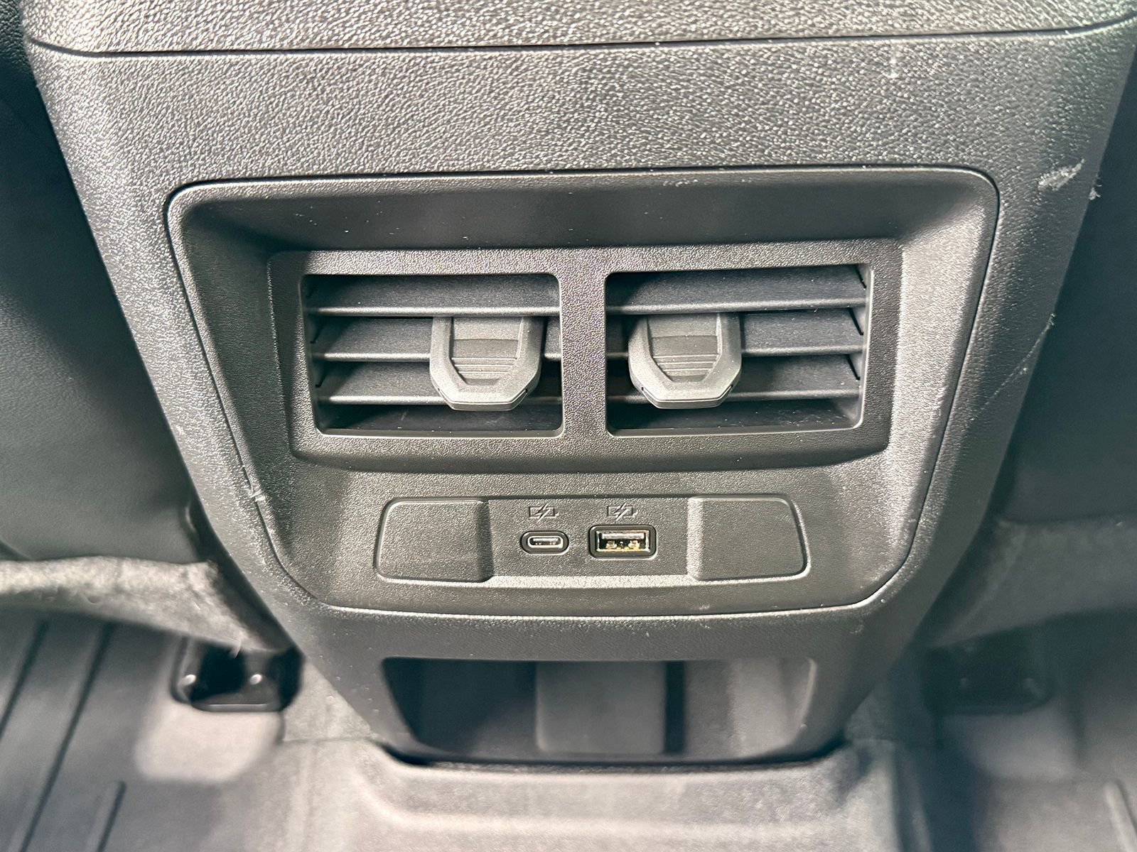 Used 2024 Chevrolet Colorado Z71 w/ Z71 Convenience Package 2 image 19